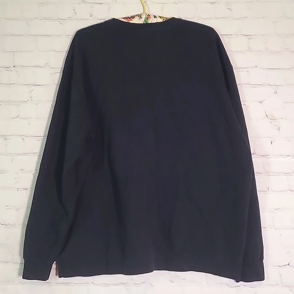 NWOT Disney Cruella Crewneck Black Red Print Ring Spun Sweater Womens Size 2XL - Picture 13 of 16